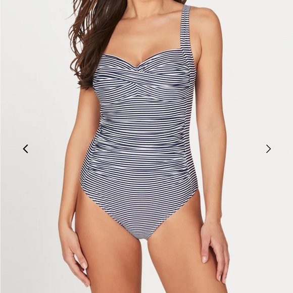 NIP Tuck Women's Sorrento Stripe Joanne One Piece Swimsuit Size 10 - Picture 1 of 9